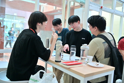 系友回娘家暨紀念餐會活動照 (29)圖片